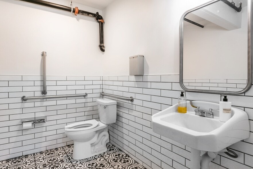 More Photos Of 440 Main St, Park City General Retail For Lease