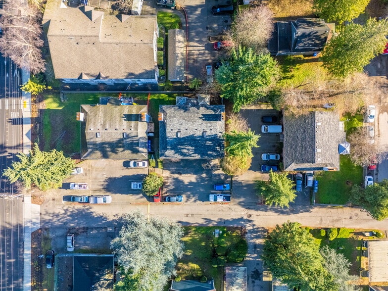 More Photos Of 3201-3205 S 208th St, Seatac Apartments For Sale