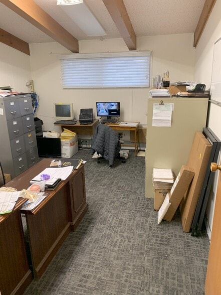 More Photos Of 215 E 7th St, Loveland Freestanding For Lease