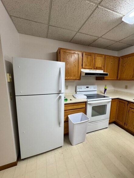 More Photos Of 112 Pleasant St NE, Preston Apartments For Sale