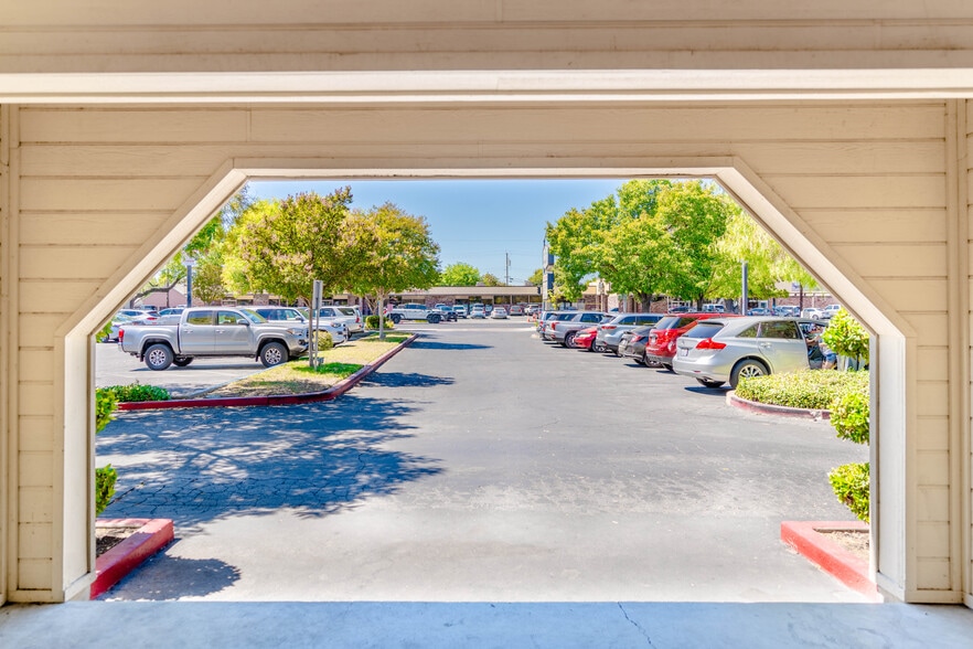 More Photos Of 9665-9675 Elk Grove Florin Rd, Elk Grove Unknown For Lease