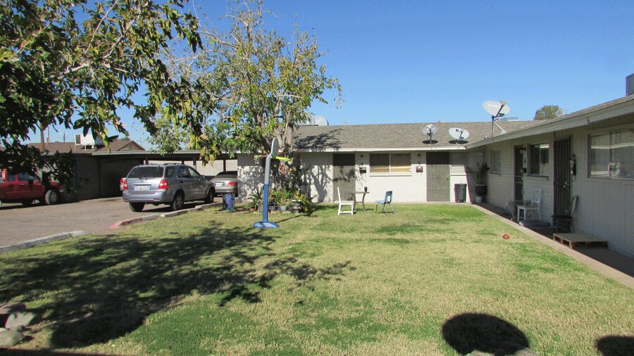 More Photos Of 7107-7113 N 53rd Ave, Glendale Apartments For Sale