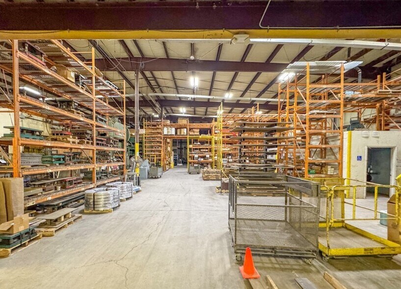 More Photos Of 4000 Technology Park Blvd, Auburn Warehouse For Lease