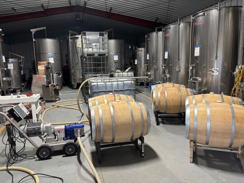 More Photos Of 10220 Lauer Rd, Baroda Winery Vineyard For Sale