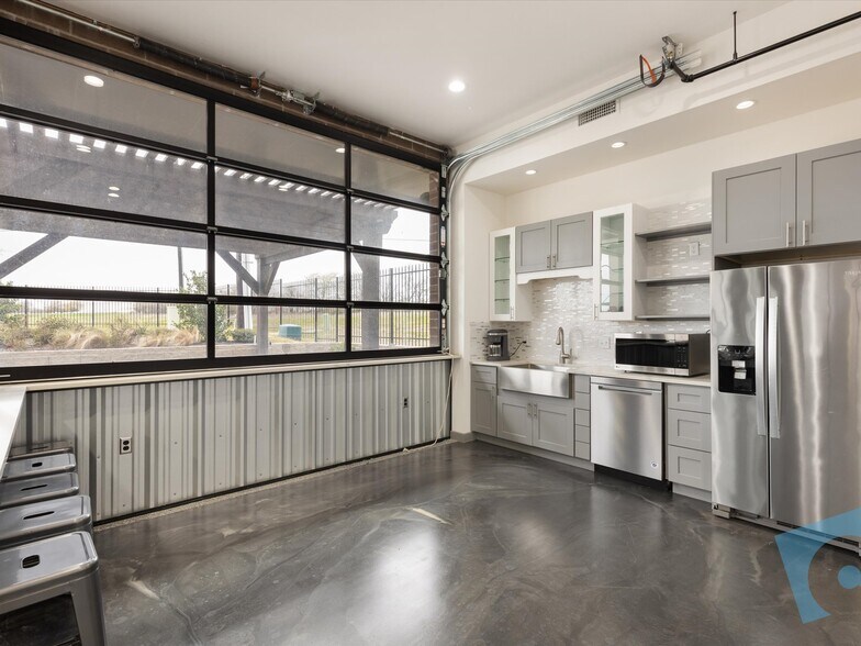 More Photos Of 4451 Dale Earnhardt Way, Northlake Light Distribution For Lease