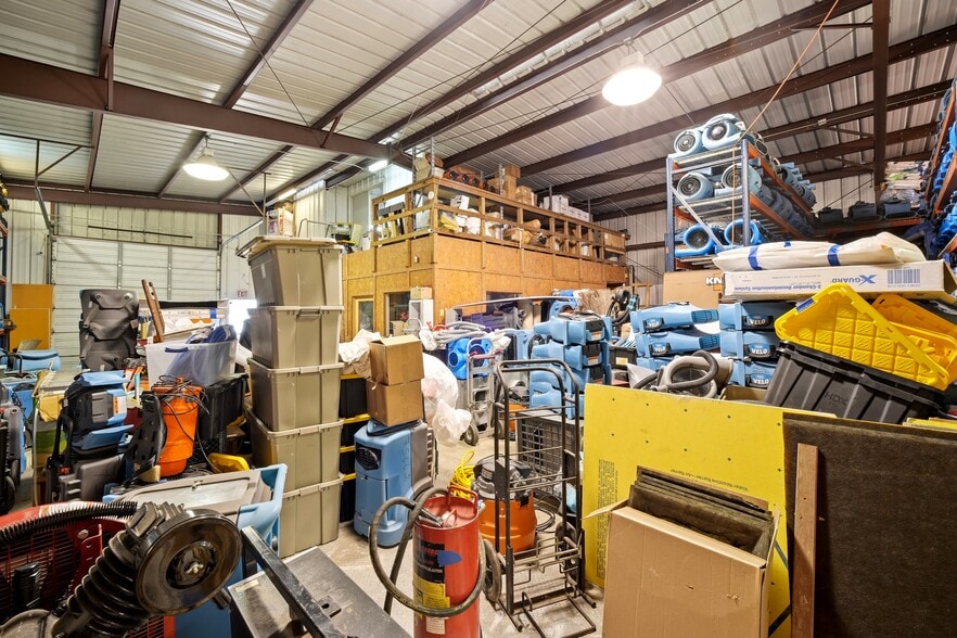 More Photos Of 1309 Illinois Ave, South Houston Warehouse For Sale