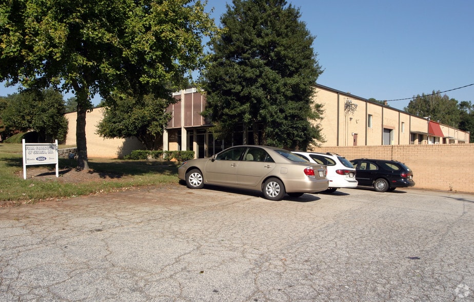 More Photos Of 5053 Chatooga Dr, Lithonia Warehouse For Sale