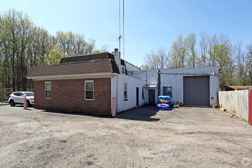 More Photos Of 2020 Fairfax Ave, Cherry Hill Office For Lease