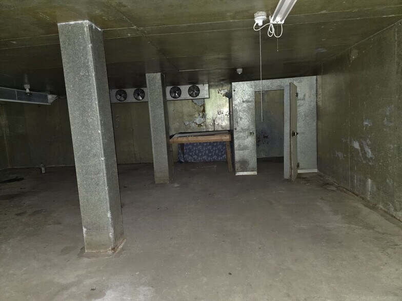 More Photos Of 380-382 4th St, Fall River Warehouse For Sale