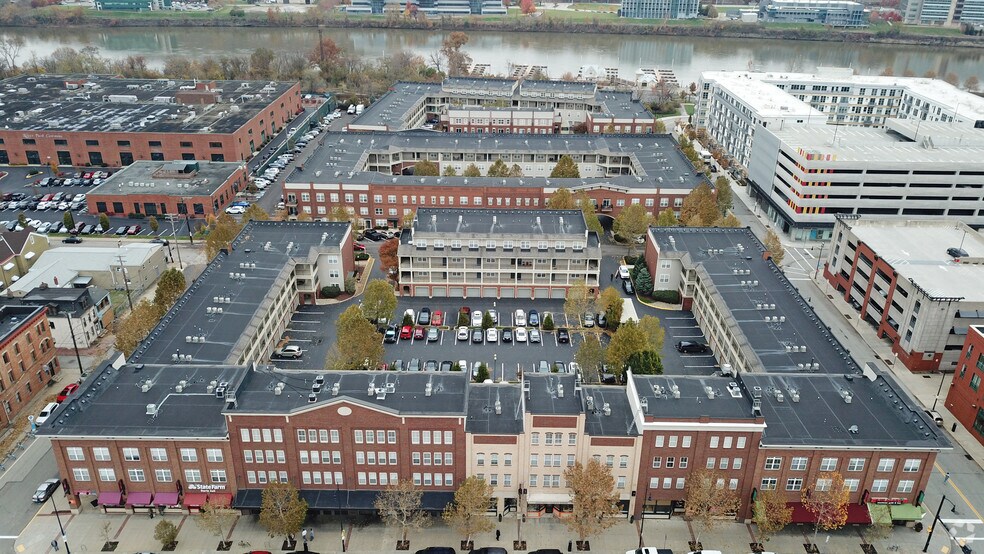 More Photos Of 2501-2557 E Carson St, Pittsburgh Apartments For Lease