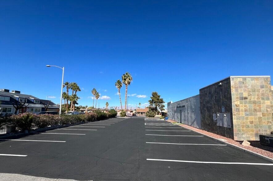 More Photos Of 2000 S Eastern Ave, Las Vegas Loft Creative Space For Sale