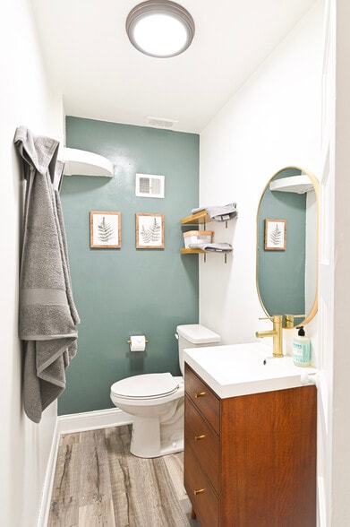 More Photos Of 5519 Northwest Radial Hwy, Omaha Medical For Sale