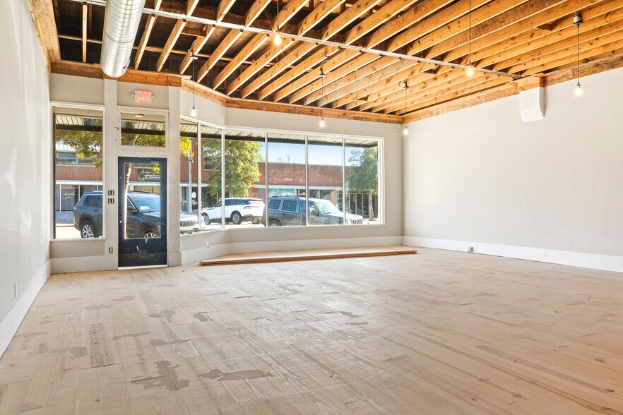 More Photos Of 145-147 N Steele St, Sanford Storefront For Lease