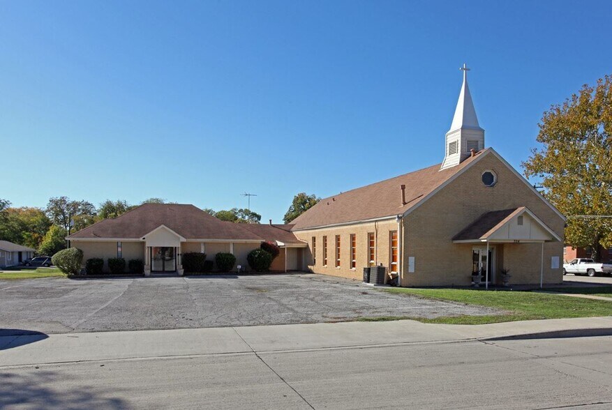 Primary Photo Of 704 Drexel St, McKinney Religious Facility For Sale