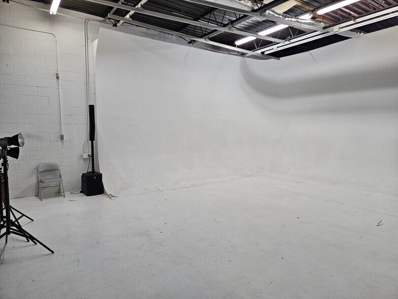 More Photos Of 663 11th Street st, Atlanta Office For Lease