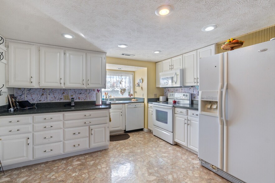 More Photos Of , Eureka Springs Unknown For Sale