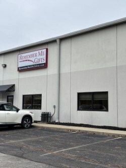 More Photos Of 3455 Centerpoint Dr, Grove City Warehouse For Lease