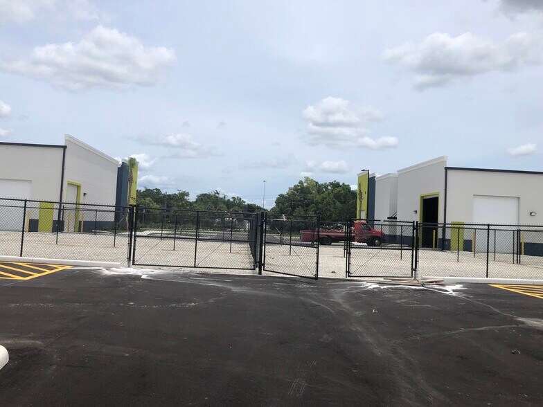 More Photos Of 8160 SW Jack James Dr, Stuart Light Distribution For Lease