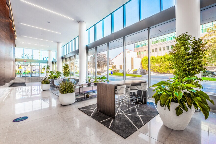 More Photos Of 4500 East West Hwy, Bethesda Office For Lease