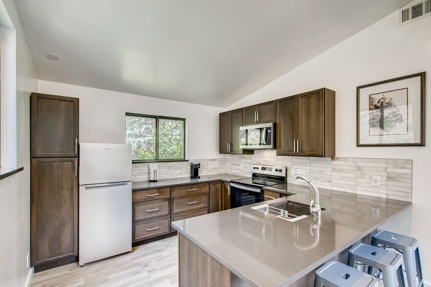 More Photos Of 3303 Chicago Creek Rd, Idaho Springs Hotel For Sale