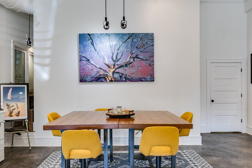 More Photos Of 207 W Jefferson St, Madison Coworking Space