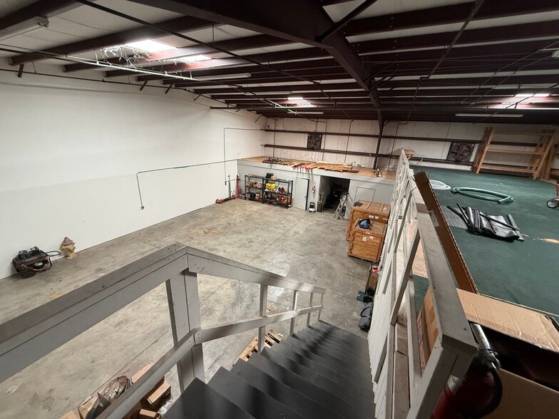 More Photos Of 2711 Airport Rd, Plant City Industrial For Sale