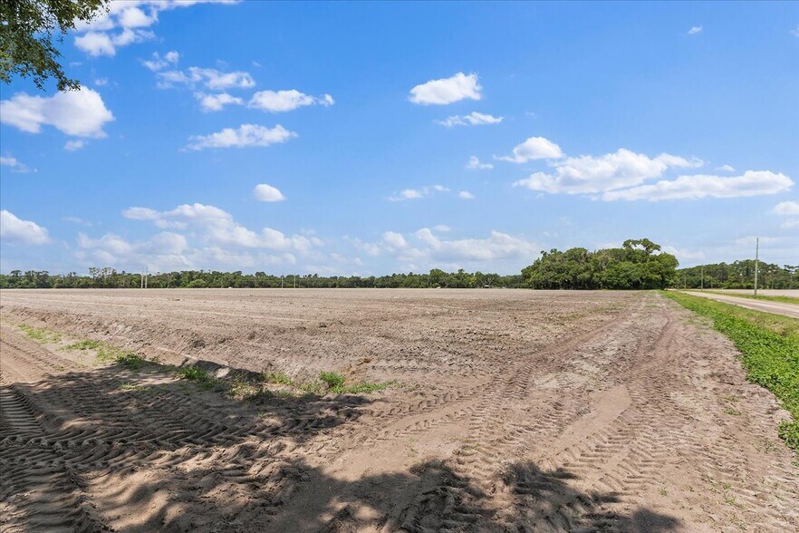 More Photos Of 233 E River Rd, East Palatka Land For Sale