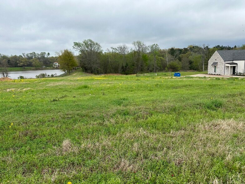 More Photos Of 1690 S. Main St., Lindale Land For Sale