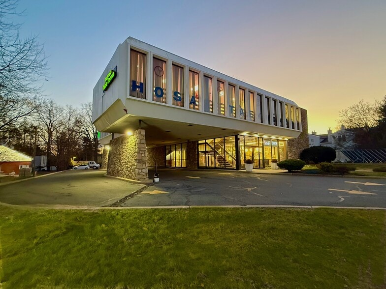 Primary Photo Of 350 Madison Ave, Cresskill Office For Sale