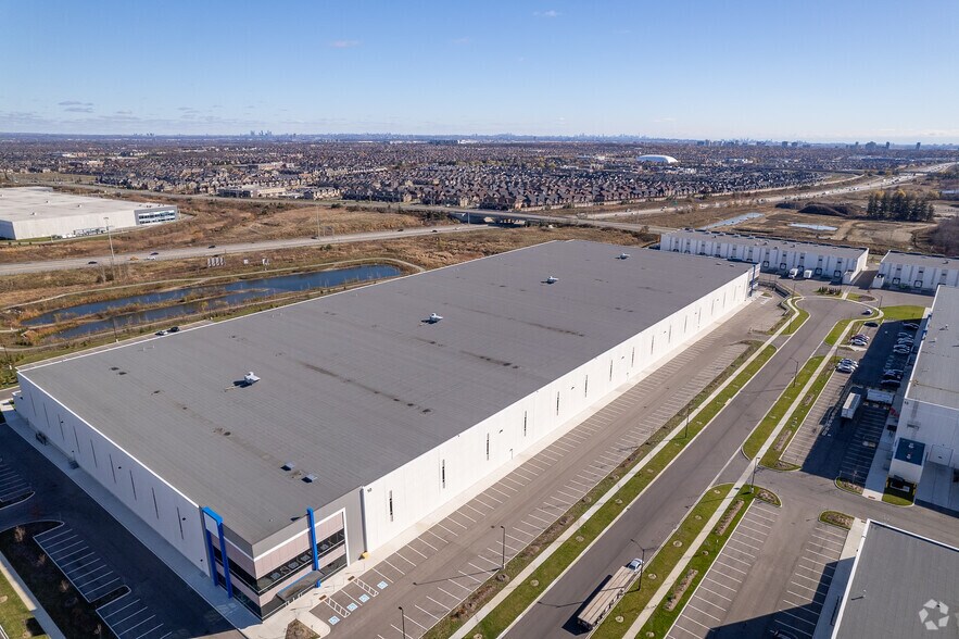 More Photos Of 10 Newkirk Crt, Brampton Distribution For Lease