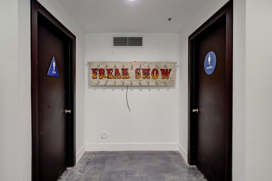 More Photos Of 710 Seward St, Los Angeles Loft Creative Space For Lease