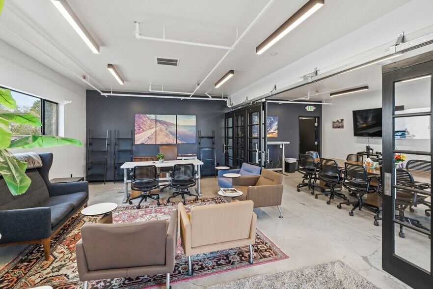 More Photos Of 4746 Soquel Dr, Soquel Storefront Retail Office For Sale