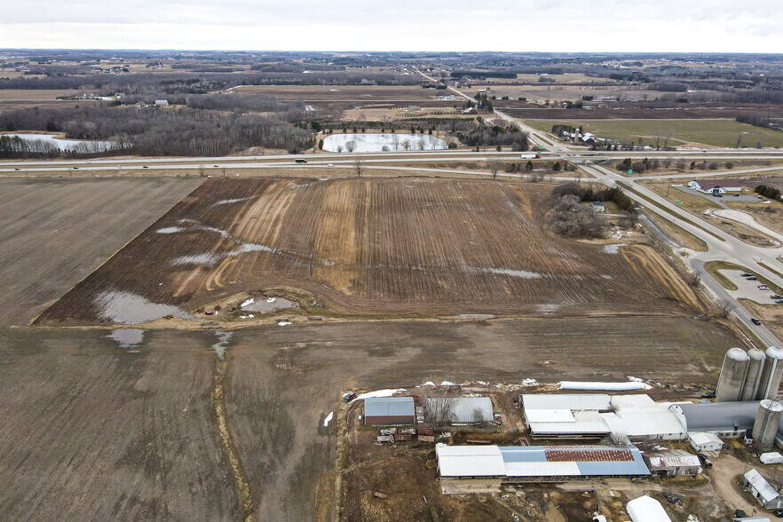 More Photos Of 5813 Michigan Ave, Manitowoc Land For Sale