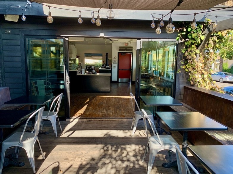 More Photos Of 1837 E 7th St, Long Beach Restaurant For Lease