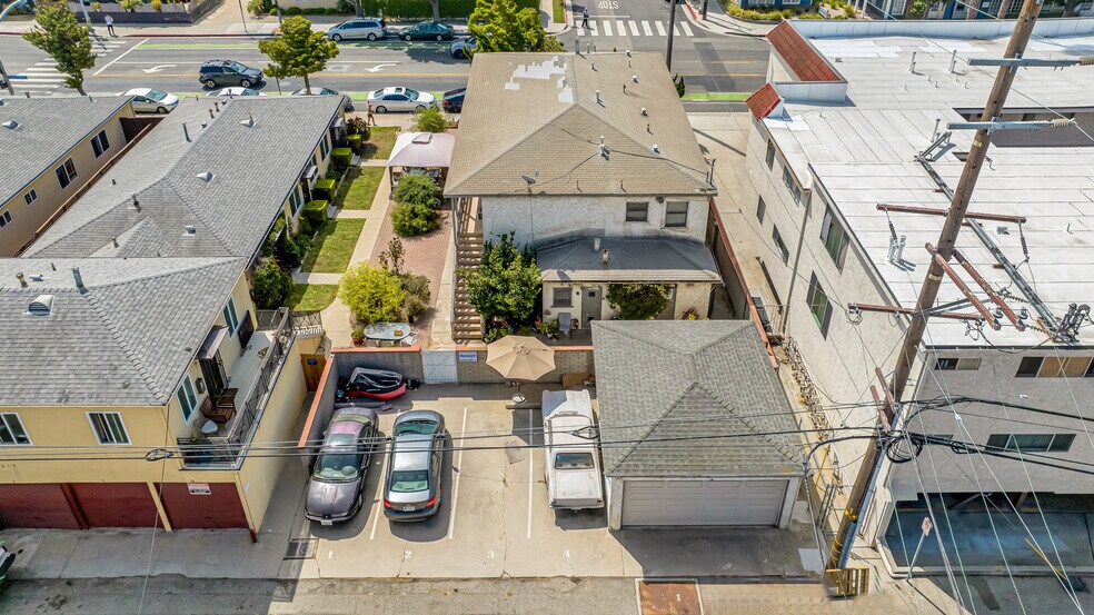 More Photos Of 1811 Ocean Park Blvd, Santa Monica Apartments For Sale