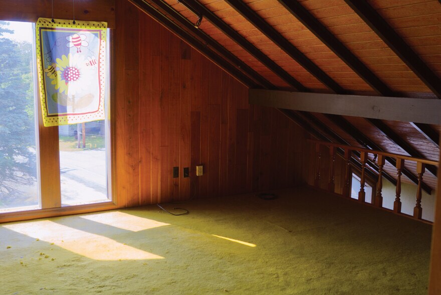 More Photos Of 7 Wierk Ave, Liberty Office For Lease