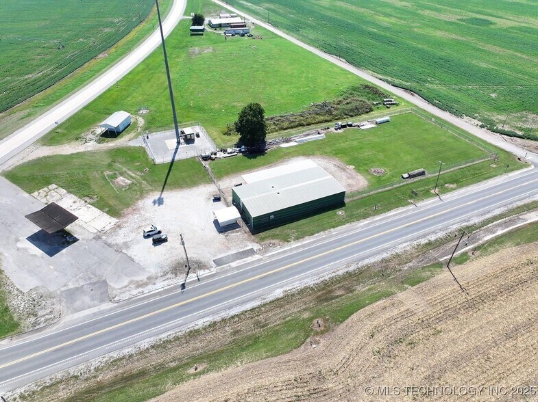 More Photos Of 13599 US 64 Hwy, Webbers Falls Warehouse For Sale