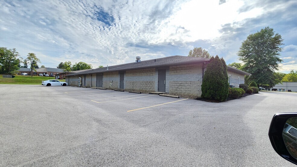 More Photos Of 3485 Fortuna Rd, Akron Office For Lease