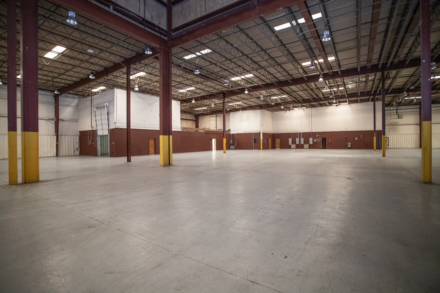 More Photos Of 80 American Wy, Natural Bridge Station Industrial For Lease
