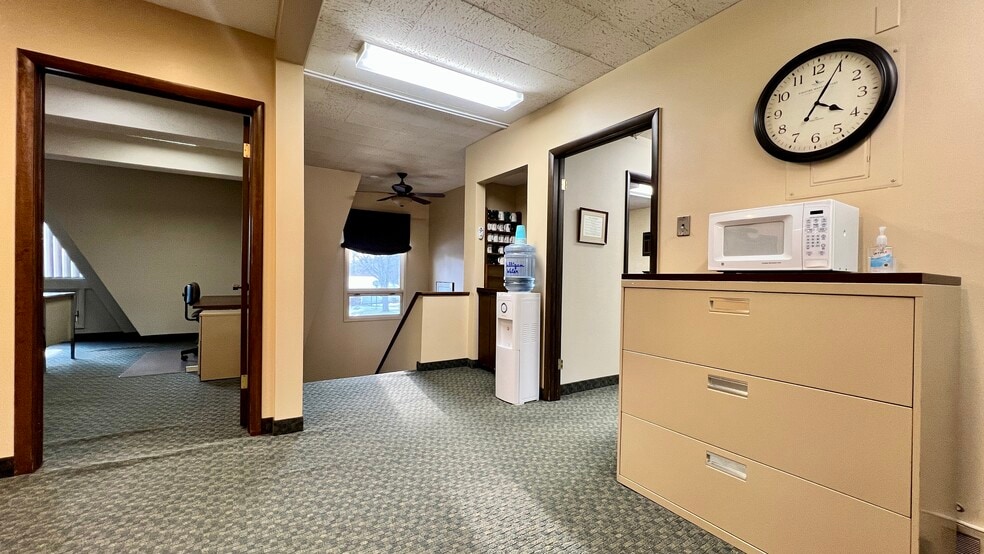 More Photos Of 2604 Sunnyside Dr, Cadillac Medical For Sale