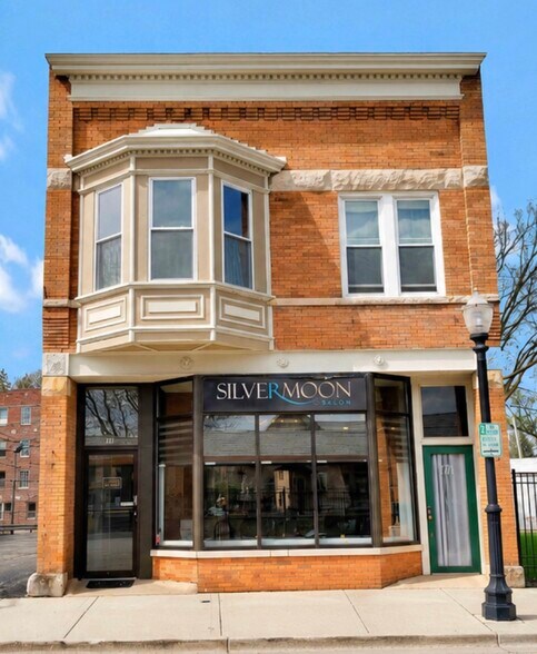 Primary Photo Of 711 W Hillgrove Ave, La Grange Storefront Retail Residential For Sale