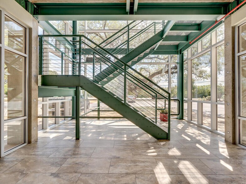 More Photos Of 1815 S Highway 183, Leander Office For Sale