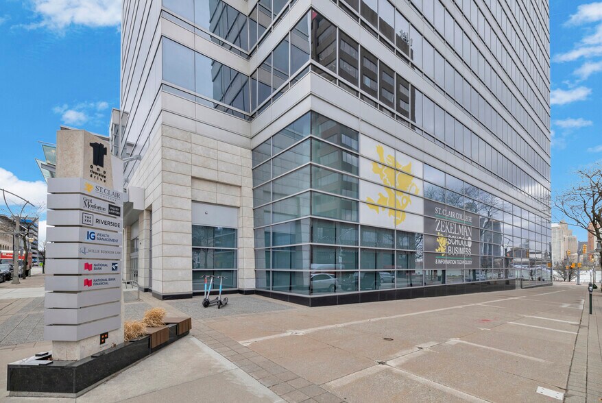 More Photos Of 1 Riverside Dr W, Windsor Office For Lease