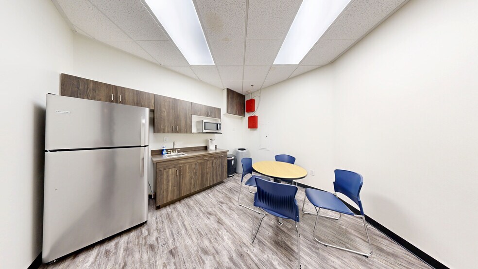 More Photos Of 9480 S Eastern Ave, Las Vegas Storefront Retail Office For Lease