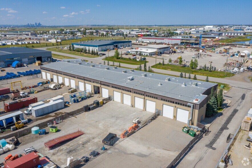 More Photos Of 285145 Wrangler Way, Rocky View No 44 Showroom For Lease