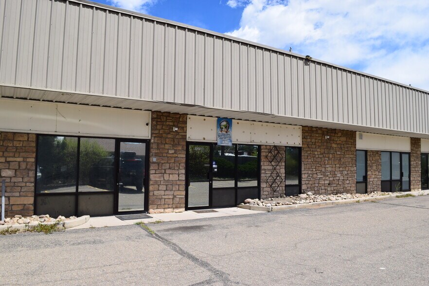 More Photos Of 2200 Chambers Rd, Aurora Warehouse For Sale