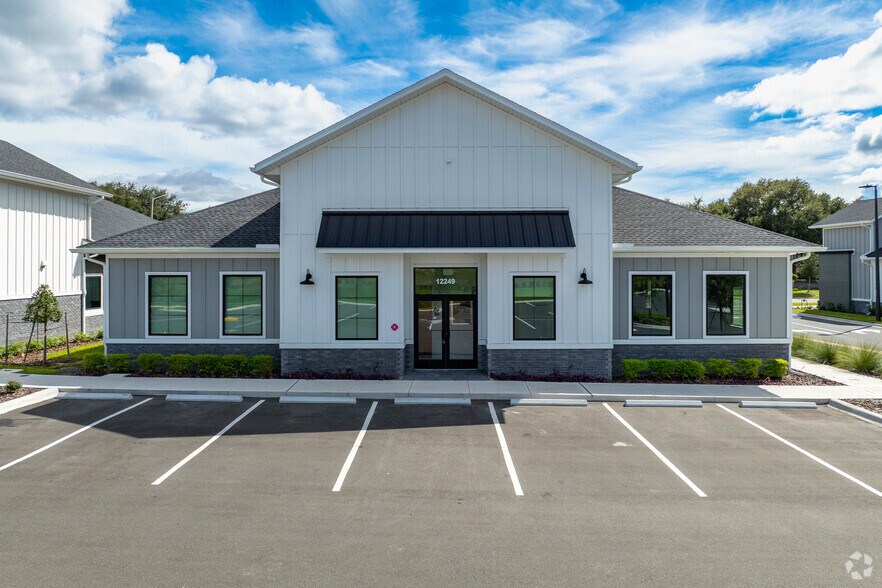 More Photos Of 12249 Stoneybrook Pky, Winter Garden Medical For Lease