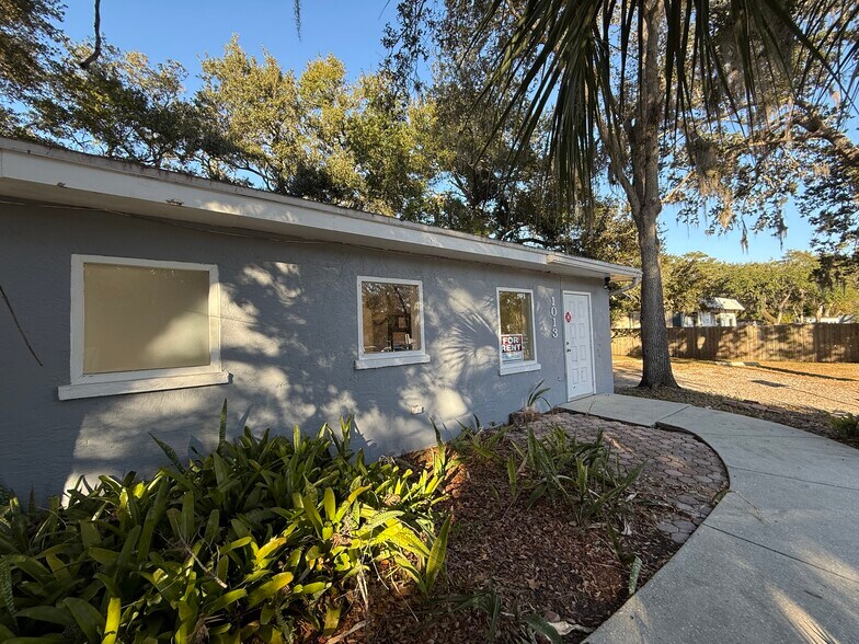 More Photos Of 1013 Park Ct, Safety Harbor Office For Lease