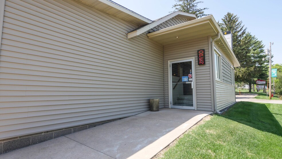 More Photos Of 141 County Road Kk, Amherst Restaurant For Sale