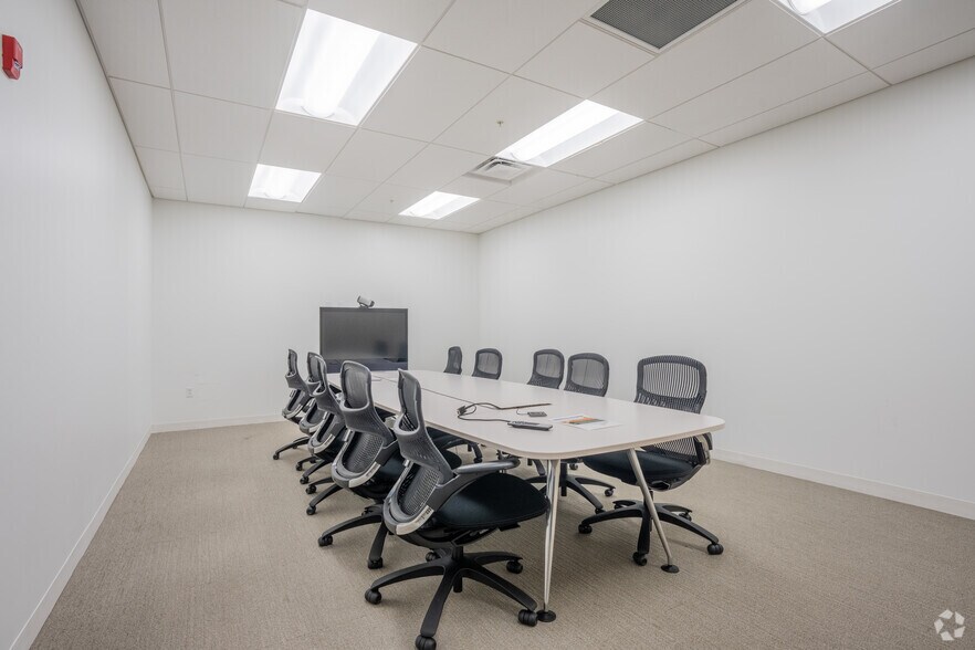 More Photos Of 4100 Wildwood Pky, Atlanta Unknown For Lease